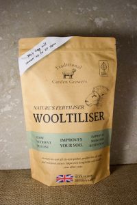 Traditional Garden Growers Wooltiliser 2L